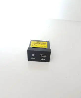 Hyundai i30 AUX in-socket connector 96120G2050