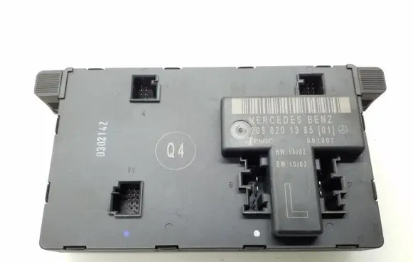 Mercedes-Benz C W203 Door control unit/module A2038201385