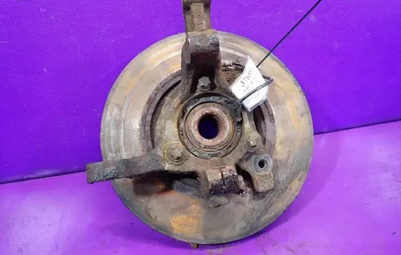 Opel Astra H Front wheel hub spindle knuckle