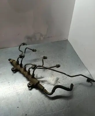 Toyota Corolla Verso AR10 Fuel main line pipe