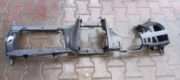 Toyota Avensis Verso Dashboard 55303-05011