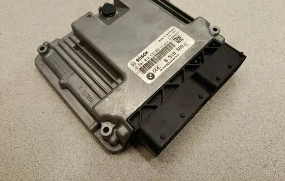 BMW 1 F20 F21 Engine control unit/module 0281018635 030368833 8518569