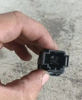 Seat Leon (1M) Fuel tank opening switch 