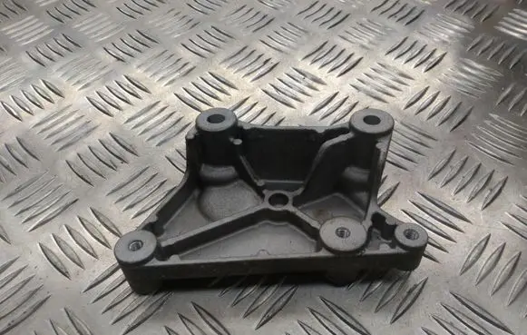 Mercedes-Benz GLE (W166 - C292) Engine mounting bracket A6510940239