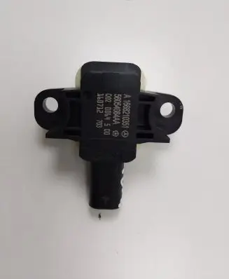 Mercedes-Benz A W176 Airbag deployment crash/impact sensor A1668210351