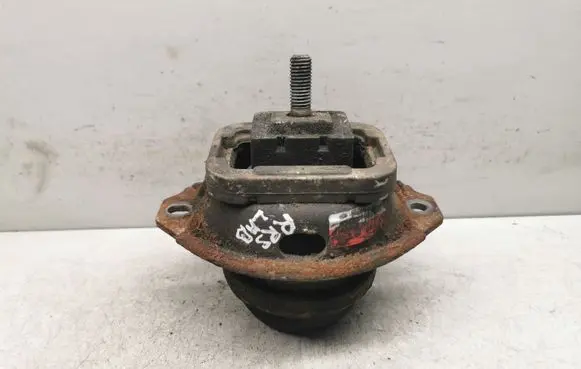 Land Rover Range Rover Sport L320 Engine mount bracket