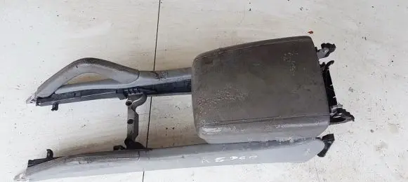 Porsche Cayenne (9PA) Armrest