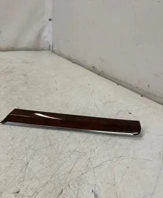 Audi Q7 4L Front door trim bar 4L0867409