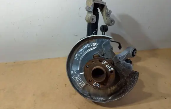 Volvo S90, V90 Rear wheel hub 31658530
