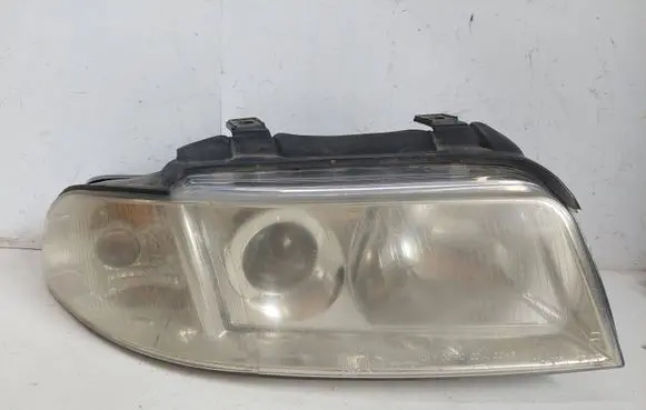 Audi A4 S4 B5 8D Headlight/headlamp