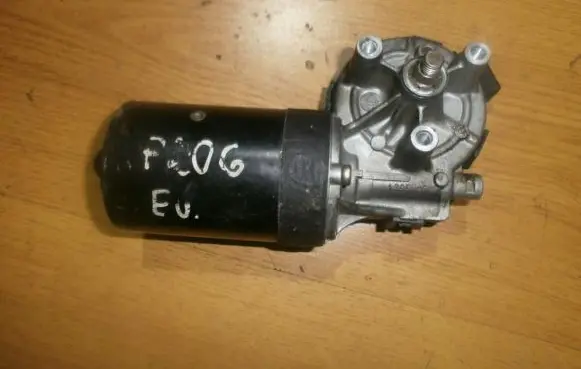 Peugeot 206 Wiper motor 0390241360cep 964970