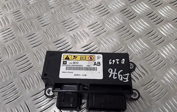 Suzuki SX4 S-Cross Engine control unit/module 3717161MA1