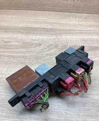 Volkswagen Golf IV Fuse box set 8L0941822 4B0955531E