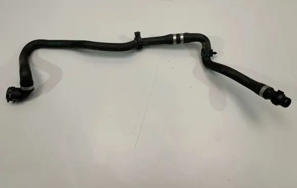 BMW 2 F22 F23 Engine coolant pipe/hose 8662837
