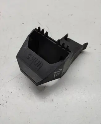 Radiator mount bracket