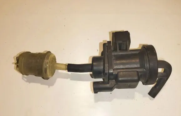 Mercedes-Benz A W168 Turbo solenoid valve A0005450427