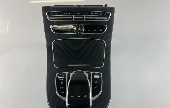 Mercedes-Benz E W213 Center console A2139008310
