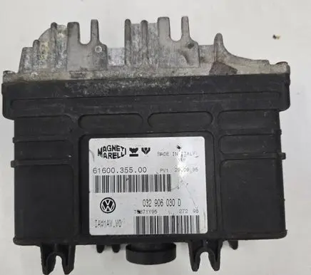 Volkswagen Polo III 6N 6N2 6NF Engine control unit/module 032906030D 6160035500 T0671Y95
