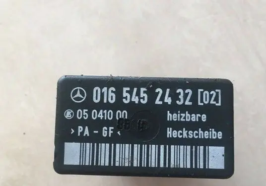 Mercedes-Benz Vito Viano W638 Coolant fan relay 0165452432 05041000