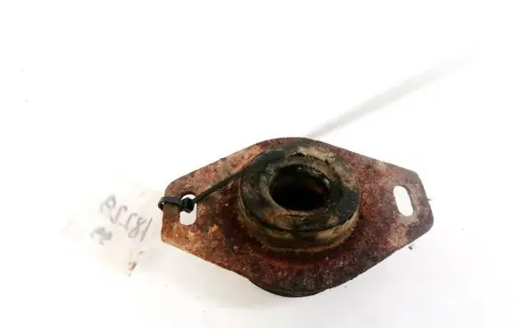 Peugeot Partner Engine mount bracket