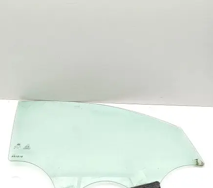 Hyundai Tucson TL Front door window glass four-door 82420D7020