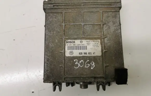 Volkswagen PASSAT B4 Engine control unit/module 0281001368 028906021AT