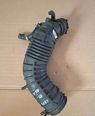 KIA Ceed Intercooler hose/pipe 28140J7900 28140J9400