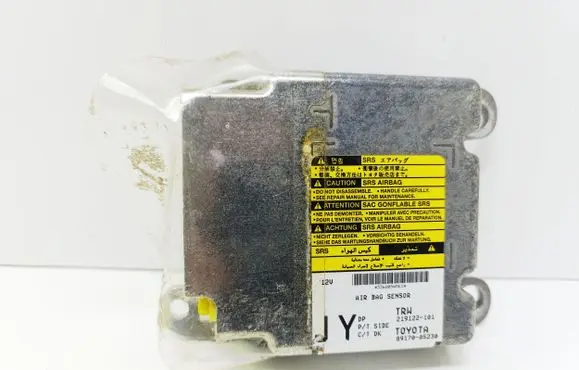 Toyota Avensis T270 Airbag control unit/module 8917005230