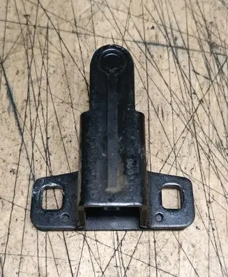 BMW X5 E53 Front door lock loop/hook striker 51248408956 51248408 8408