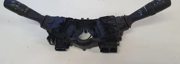 Toyota Auris E180 Indicator stalk