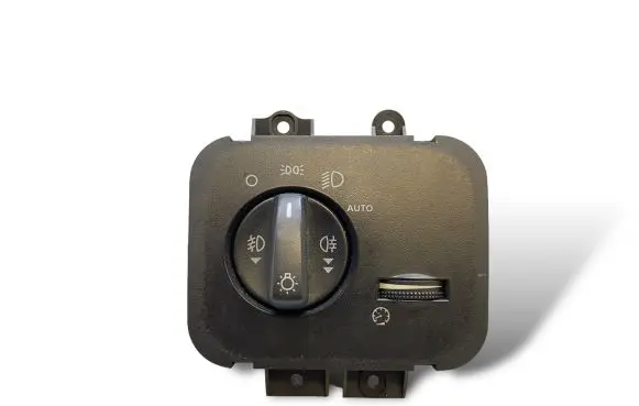 Land Rover Discovery 3 - LR3 Light switch YUD501480PVJ K4399