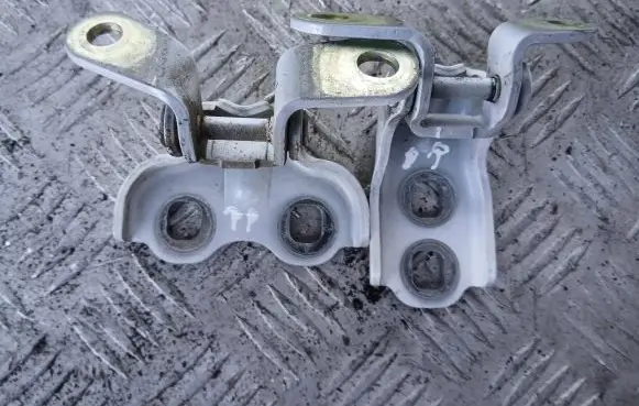 Opel Mokka Front door hinges set 