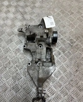 Volkswagen PASSAT B6 Generator/alternator bracket 03L903143D