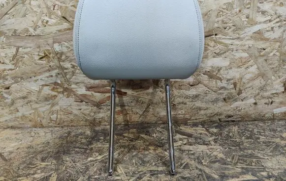 Mercedes-Benz B W246 W242 Front seat headrest 
