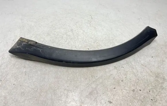 Land Rover Range Rover Sport L320 Rear arch trim DDE790041