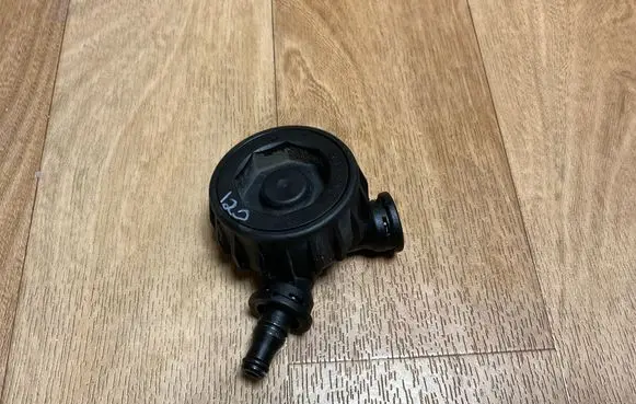 Volkswagen PASSAT B6 Clutch slave cylinder FM277001