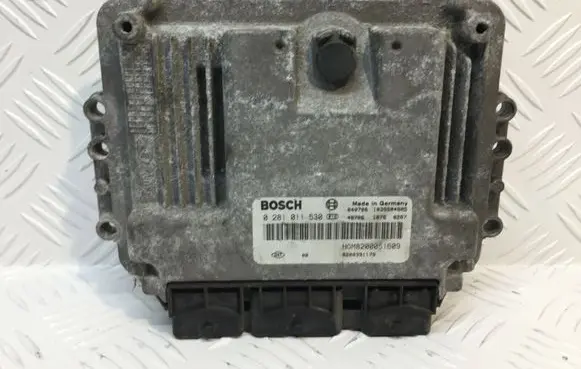 Renault Trafic II (X83) Engine control unit/module 8200391179