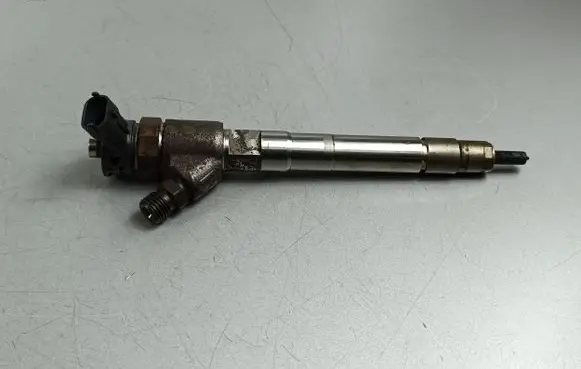Jeep Grand Cherokee Fuel injector 0445110523