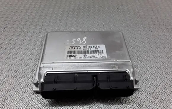 Audi A4 S4 B6 8E 8H Engine control unit/module 8E0909557A 0261207286