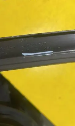 Opel Insignia A Front door window/glass frame 013256885
