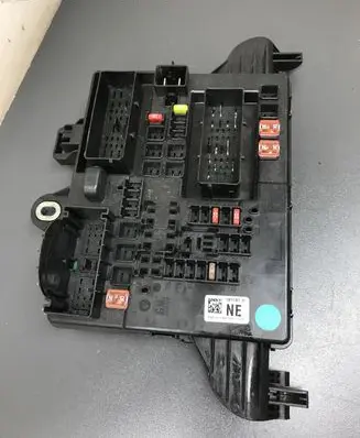 Opel Insignia A Fuse module