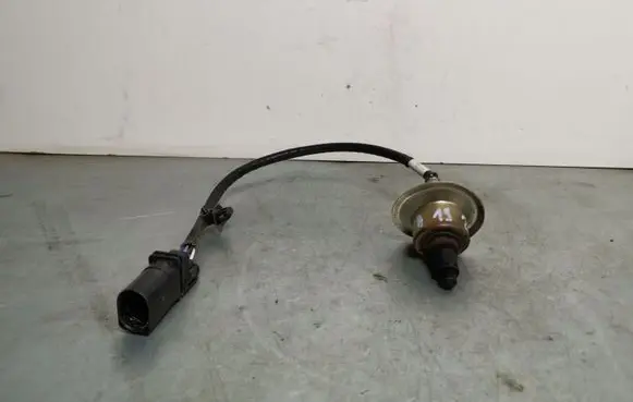 Hyundai Santa Fe Lambda probe sensor 392102G240