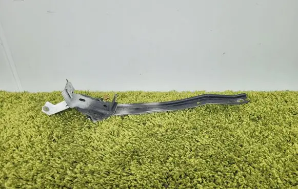 Toyota Auris E180 Radiator support slam panel bracket 53209-02060