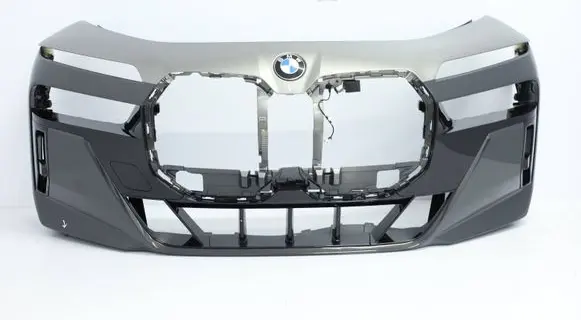 BMW 7 G70 Front bumper 678493328