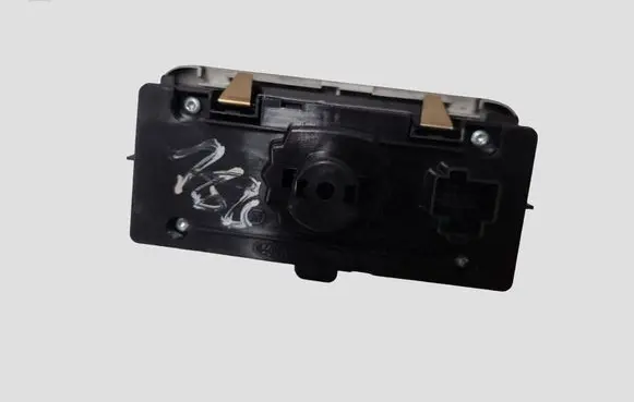 Volvo V40 Light switch 30739425