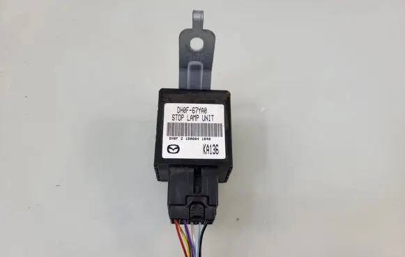 Mazda 6 Start/Stop control module DH0F-67YA0