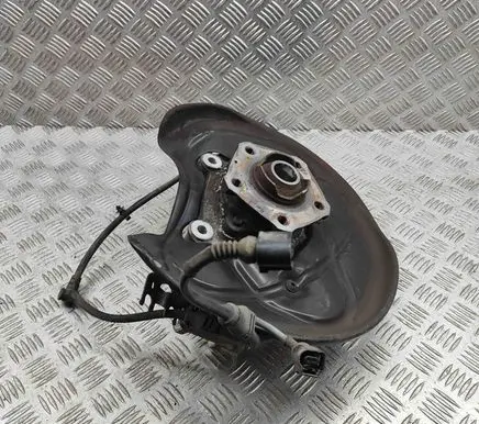 Audi Q7 4M Rear wheel hub 4M0505432AE