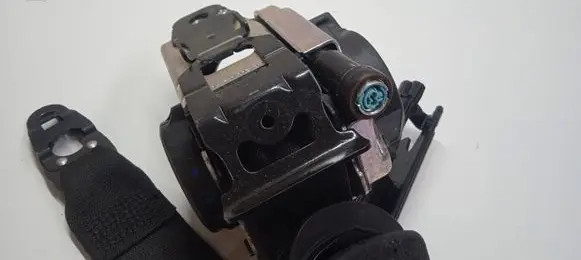 Mercedes-Benz GLC X253 C253 Front seatbelt 635374900B