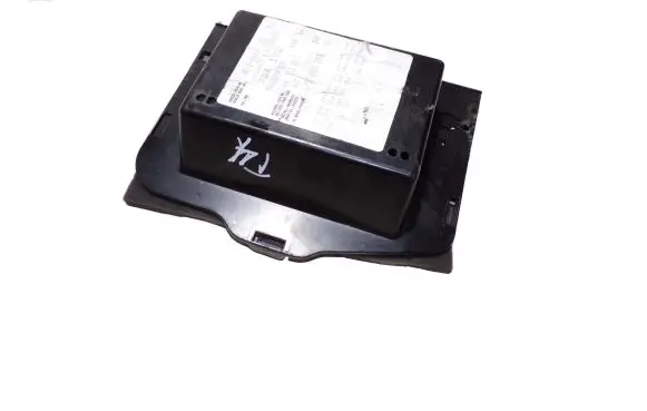 Volkswagen Transporter - Caravelle T4 Fuse box cover 7D0971825