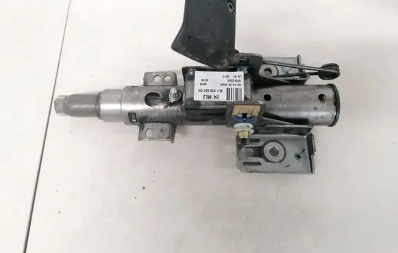 Skoda Octavia Mk1 (1U) Steering wheel axle 8l1419501ch